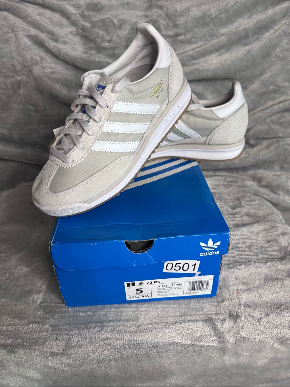 New in Box 👟 Adidas Kids     SL 72 RS - Size 5